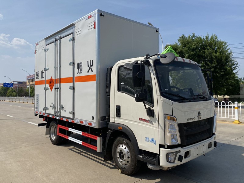 CSC5047XQYZ6型爆破器材運(yùn)輸車(chē)