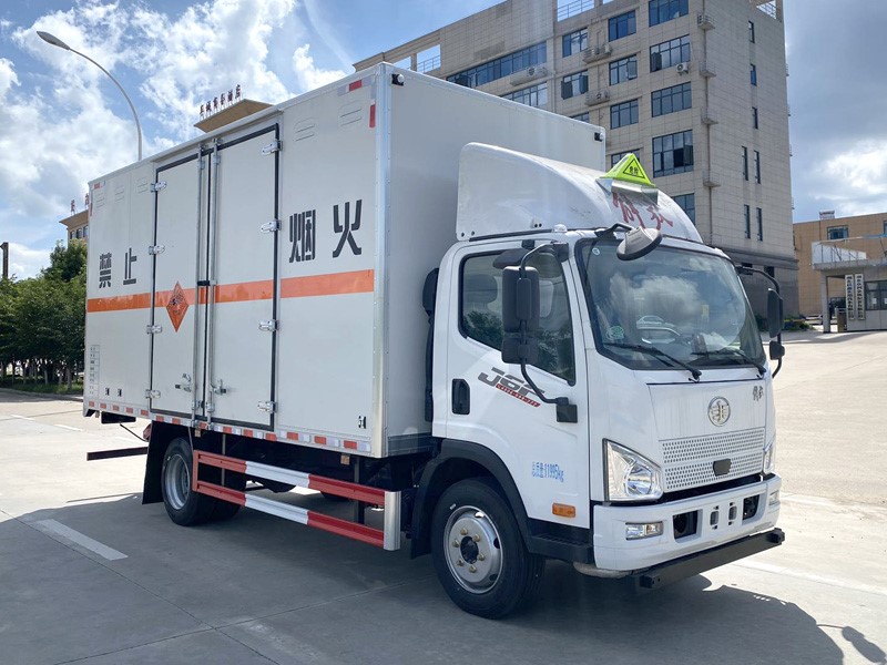 CSC5120XQYCA6型爆破器材運(yùn)輸車(chē)