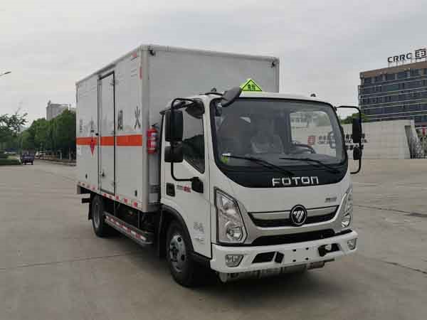 CSC5048XRQB6型易燃氣體廂式運輸車