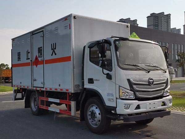CSC5128XRQB6型易燃氣體廂式運輸車